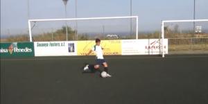 Cómo hacer pases largos en el fútbol