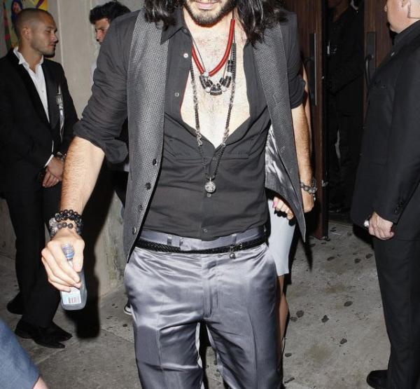 Cómo combinar la ropa (hombres) - Combinar ropa de hombre con el negro