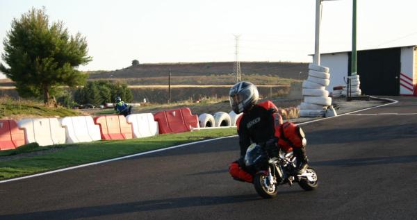 Circuitos de minimotos en España - Ventajas de las minimotos