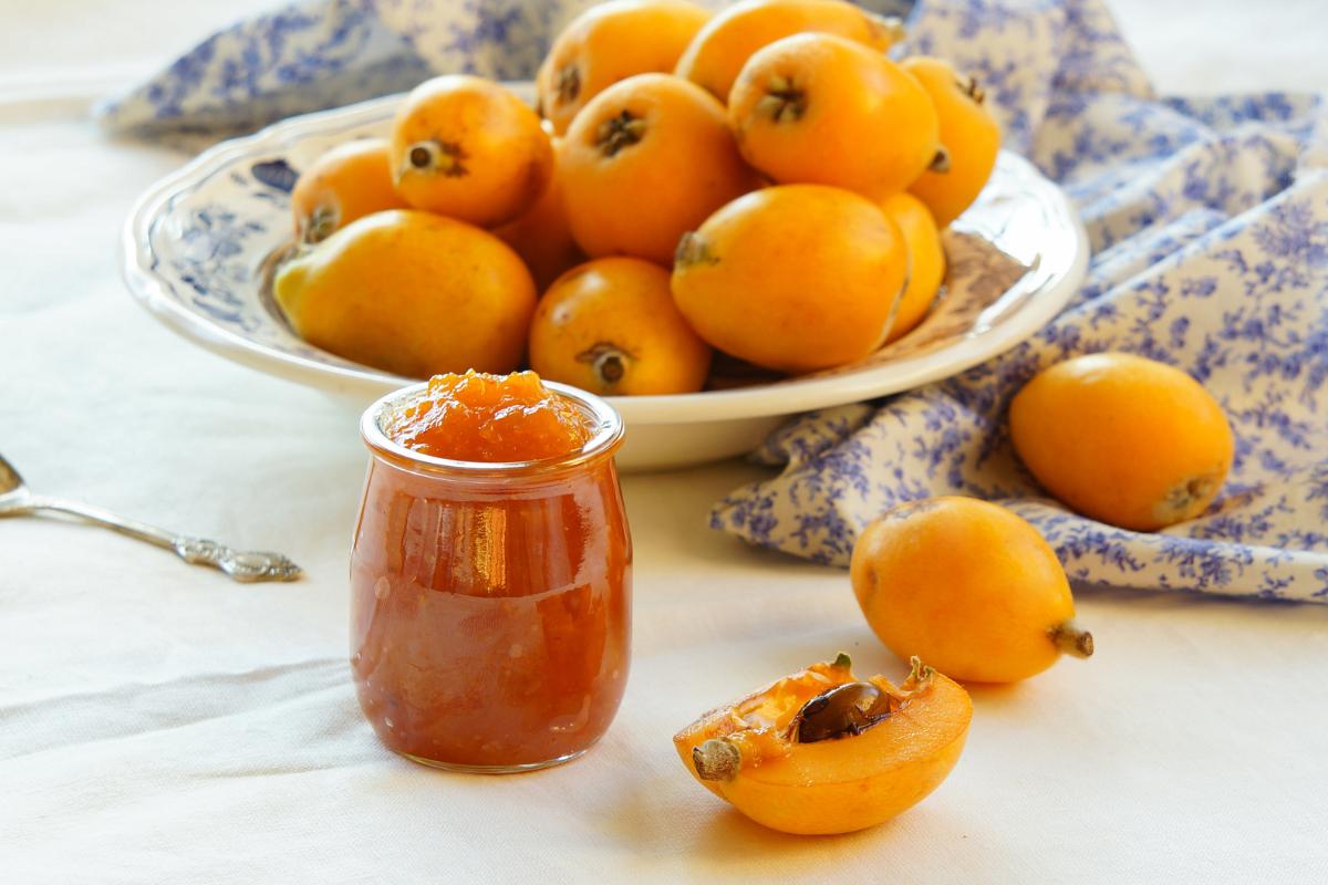 Cómo hacer mermelada de nísperos: los pasos de una receta fácil y deliciosa