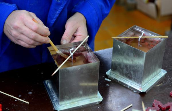 Cómo hacer velas aromáticas para Navidad - Paso 4