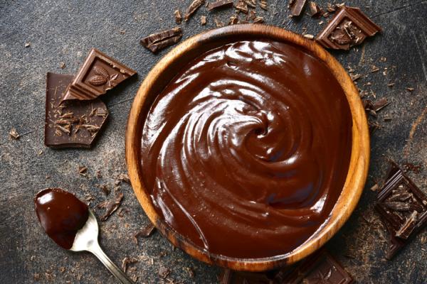 Cómo hacer cobertura de chocolate sin nata