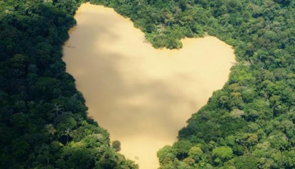 Lago con forma de corazón, el paisaje más romántico de Pakistán - Otros corazones de la naturaleza