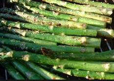 Cómo cocinar espárragos a la parrilla - Paso 1