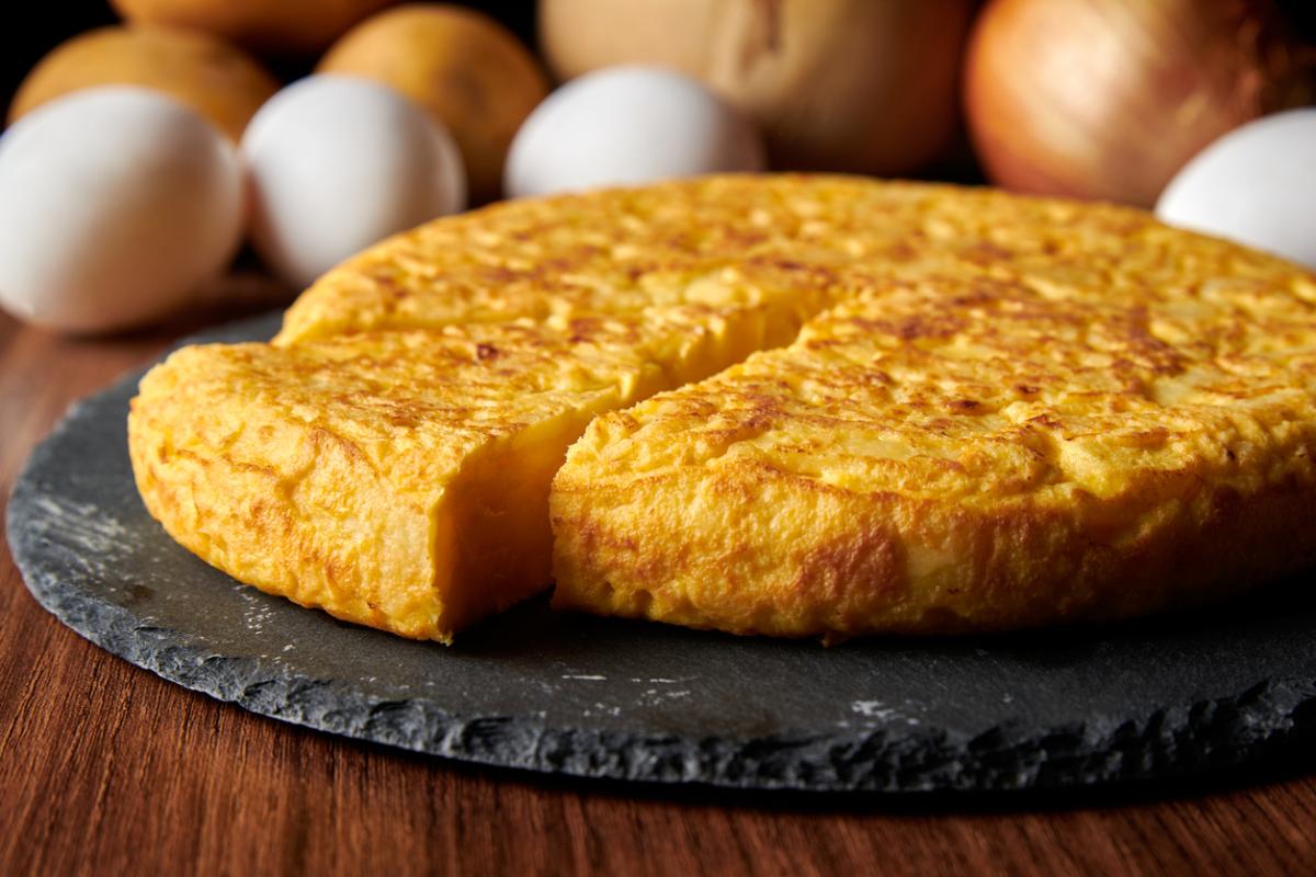 Cómo hacer una tortilla de patatas en el microondas