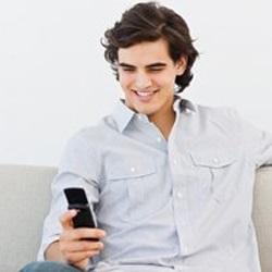 Cómo saber si él está enamorado de mí - Paso 1