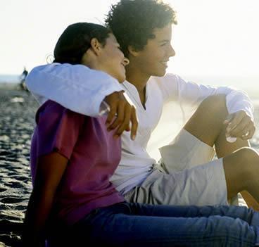 Cómo saber si él está enamorado de mí - Paso 5