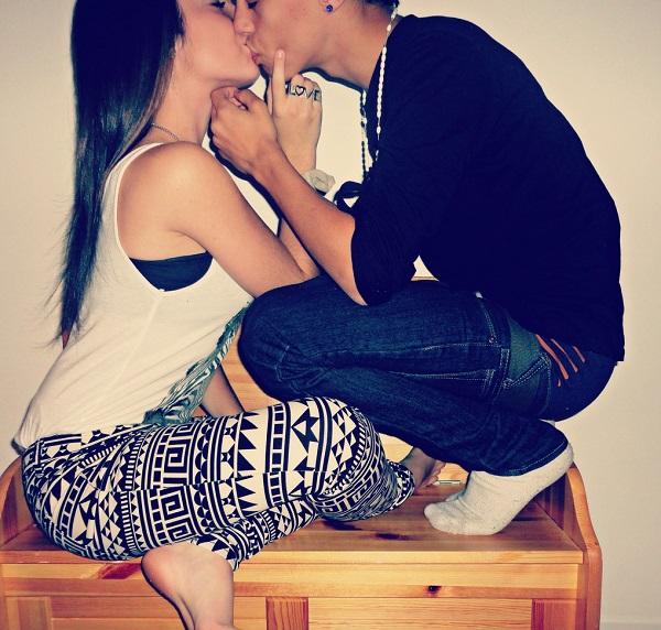 Cómo saber si él está enamorado de mí - Paso 6