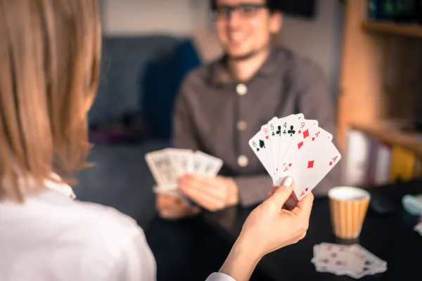 jugando a las cartas 2 de picas