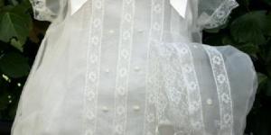 Cómo vestir a un bebé para su bautizo