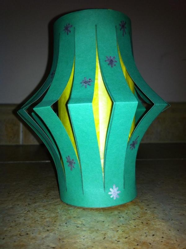 Cómo hacer un farolillo de Navidad