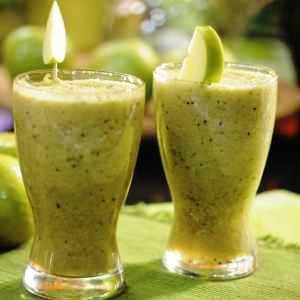 Cómo hacer jugos antioxidantes - Jugo antioxidante de aguacate, kiwi y limón