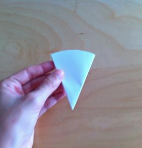 Cómo hacer un copo de nieve de ocho puntas de papel - Paso 6