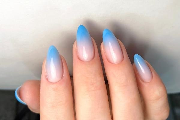 Uñas ombré: qué son y cómo se hace esta tendencia - Ombré en punta afilada
