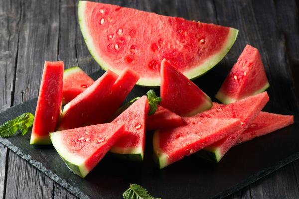 ¿La sandía engorda, sí o no? Conoce cuántas calorías tiene