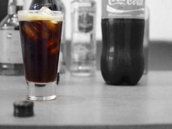 Como hacer un Fernet con Coca perfecto - A beber!!