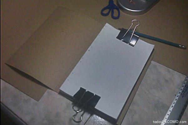 Cómo hacer un Moleskine - Paso 6