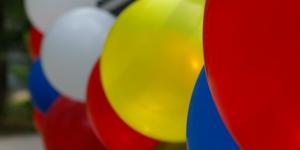 Cómo convertirse en representante de artistas