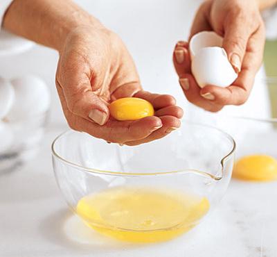 Cómo hacer frosting de nubes de azúcar - Paso 2