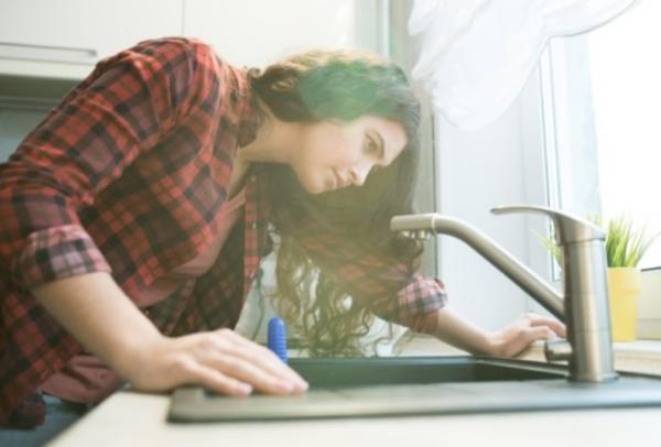 Cómo arreglar un grifo que gotea - Por qué gotea un grifo – las causas