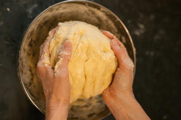 Pestiños con miel: receta tradicional de la abuela - Paso 3