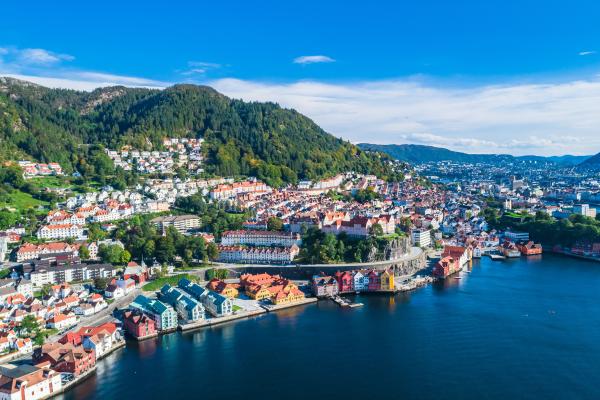 Las mejores ciudades de Noruega que no puedes perderte - Bergen: la puerta de entrada a los fiordos