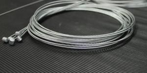 Cómo cambiar el cable del embrague de una Vespa