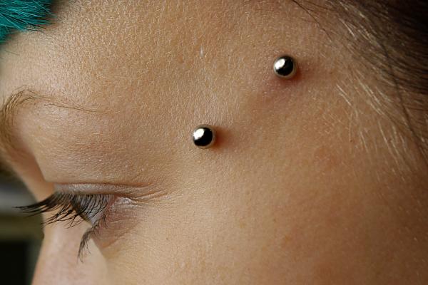 Cómo desinfectar un piercing - Paso 2