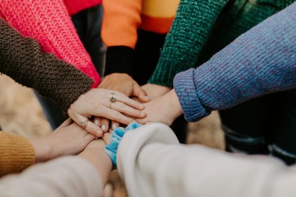 Dinámicas para romper el hielo en reuniones - Dinámicas para grupos grandes