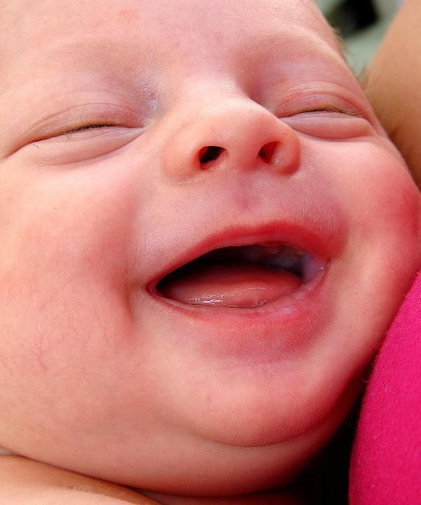 Qué debe hacer mi bebé al mes