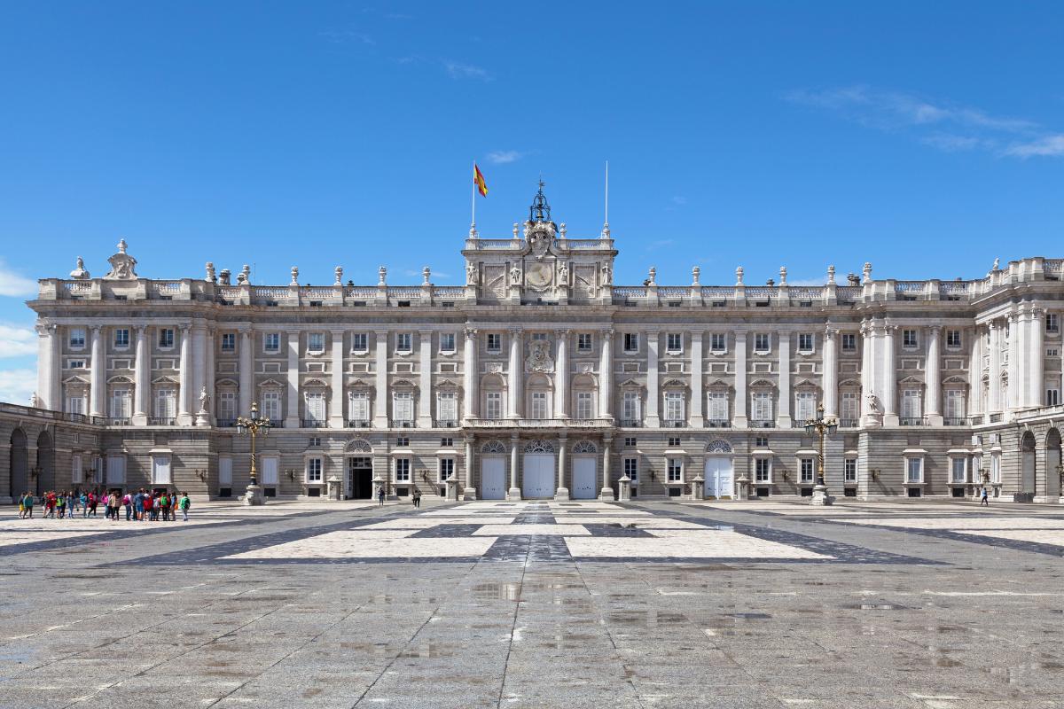 ¿Cuántas habitaciones tiene el Palacio Real de Madrid? Descubre esta y más curiosidades