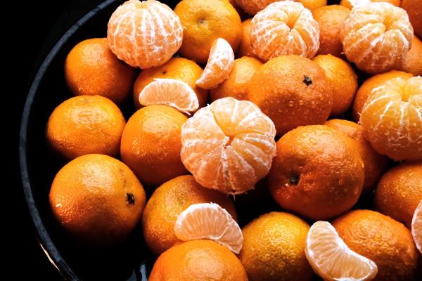 ¿Las mandarinas engordan? Descubre cuántas calorías tiene esta fruta - ¿Engordan las mandarinas? Mitos y realidades