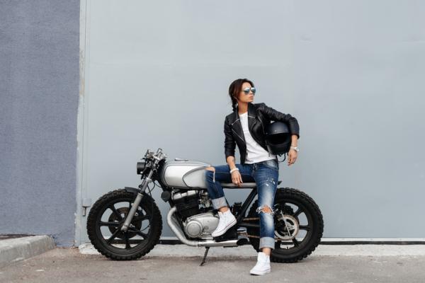 Motos recomendadas para mujeres - las mejores