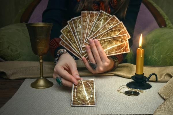 Tarot PayPal: un método seguro y económico - Diferencias entre pago con Visa y pago con PayPal