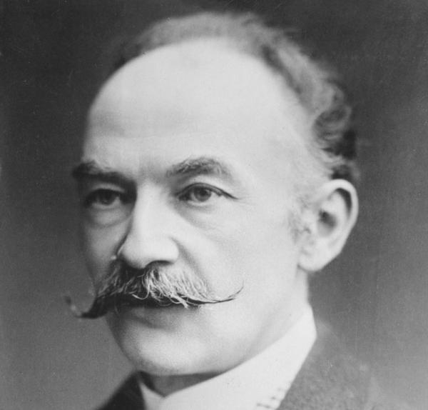 10 tipos de bigote según el rostro - El bigote revolucionario