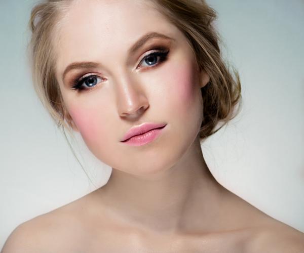 Draping, técnica de maquillaje que rejuvenece el rostro