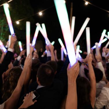 Animación de eventos con palos de espuma led
