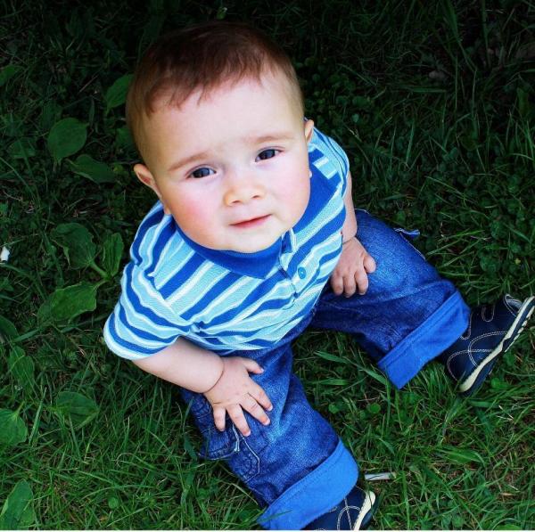 Cómo hacer una solución salina para bebés