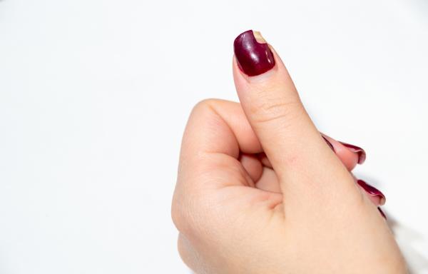 Por qué se me levanta el gelish