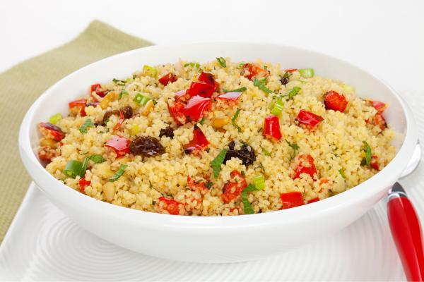 Ensaladas sin lechuga: recetas muy refrescantes - Ensalada de couscous con verduras