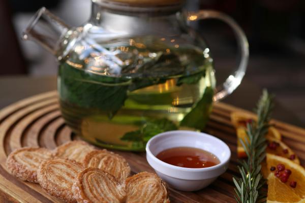 ¿El té verde tiene cafeína? Todo lo que debes saber