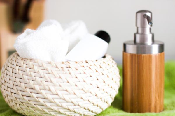 Cómo eliminar el cutis graso en hombres - Paso 3