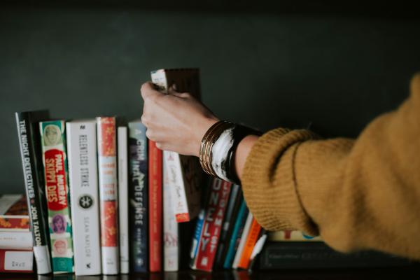 Palabras españolas que vienen de otros idiomas: descubre su origen - Palabras españolas procedentes de otras lenguas modernas