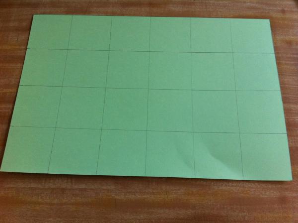 Cómo hacer una caja de cartulina con plantilla - Paso 2