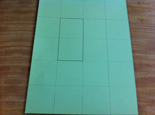 Cómo hacer una caja de cartulina con plantilla - Paso 3