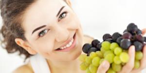 Cómo hacer una mascarilla con aceite de uva