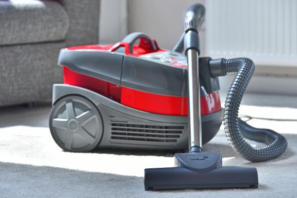 Tipos de aspiradoras: descubre cuál es mejor para tu hogar - Aspiradora de trineo o convencional
