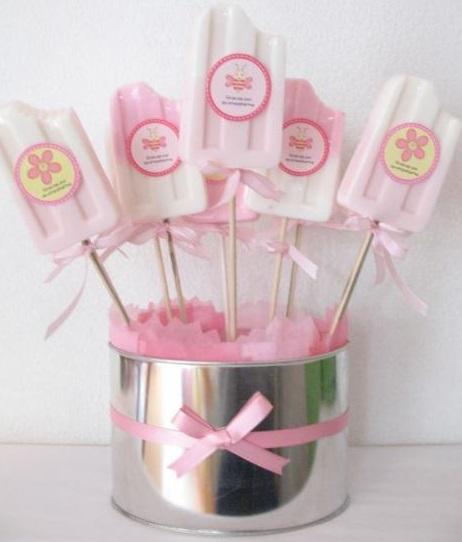 Cómo hacer centros de mesa para un bautizo