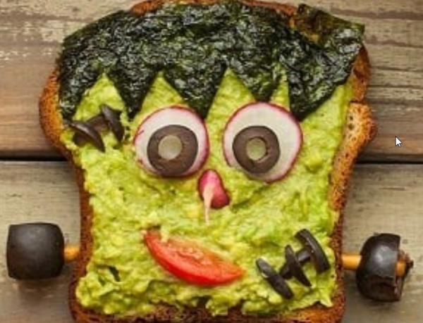 Ideas de merienda para Halloween - Tosta Frankenstein