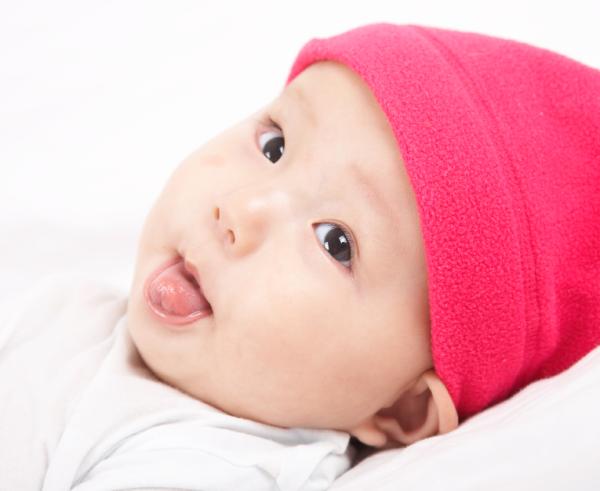 Por qué mi bebé tiene la lengua blanca